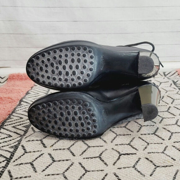 TOD’s Duck Lace Up Heeled Booties in Olive Green Suede & Black, sz 6.5 - Picture 11 of 16